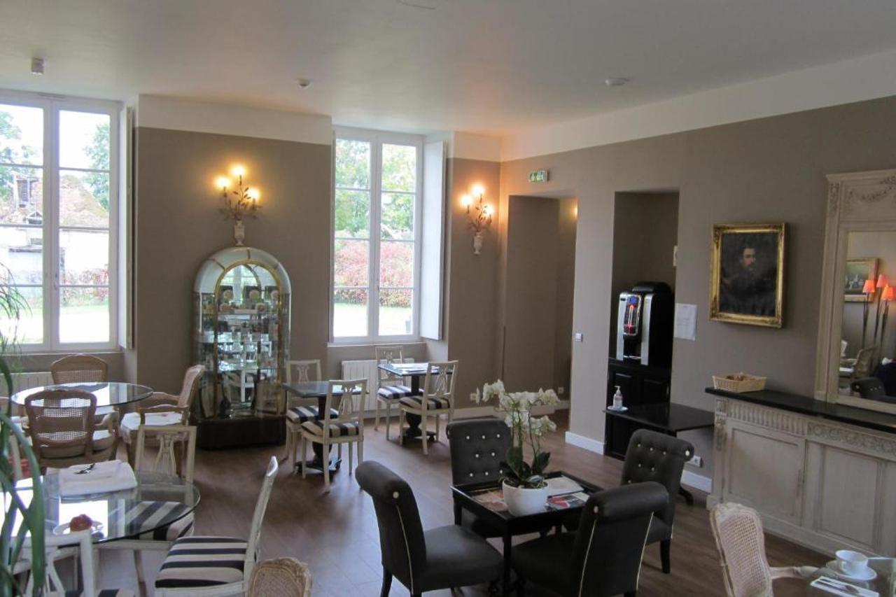 Chateau De Lazenay - Residence Hoteliere Bourges Exterior photo